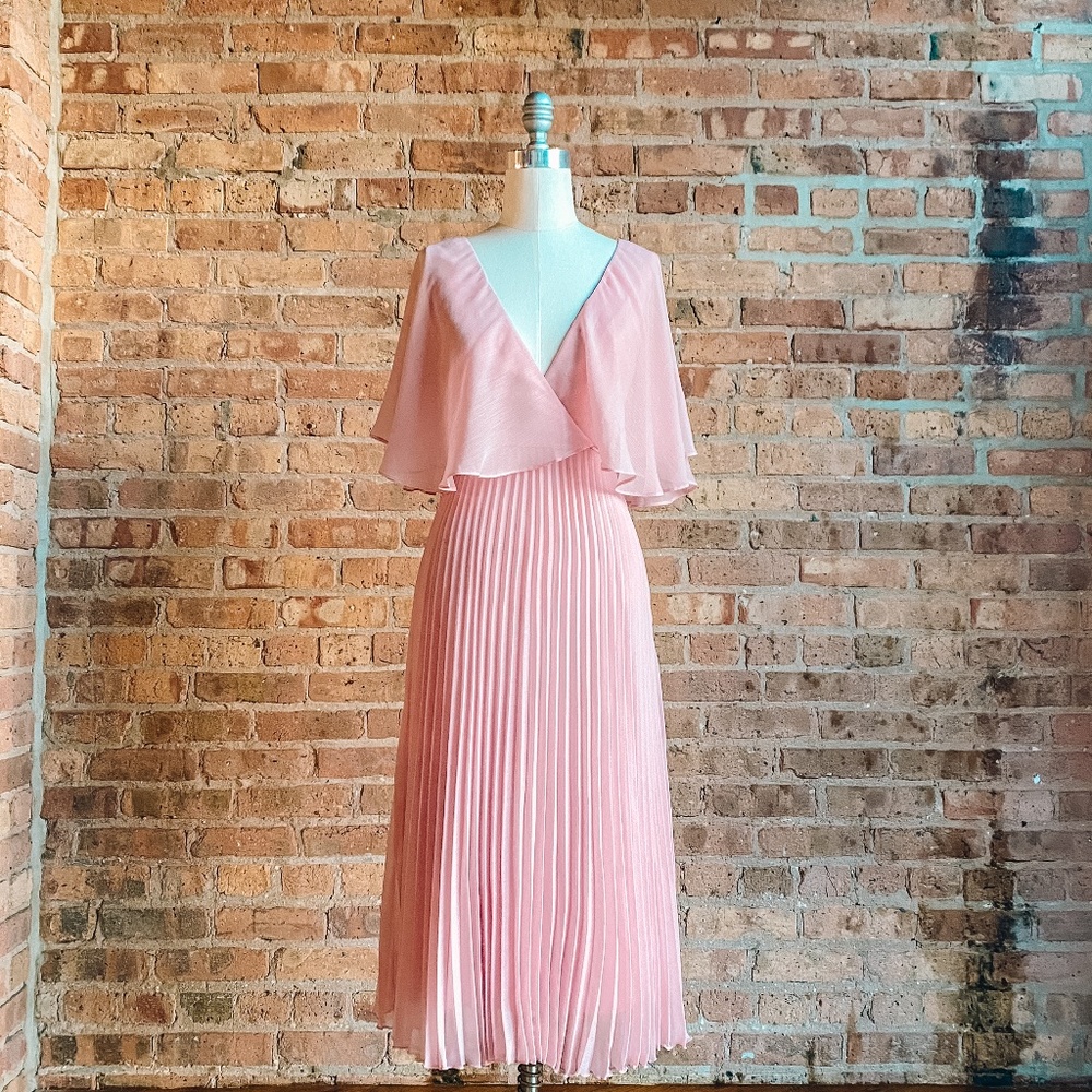 NWT Pink Chiffon Pleated Dress with Flutter Sleeve - Picture 8 of 16